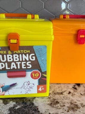 Chuckle & Roar Rubbing Plates and Stencil Kits